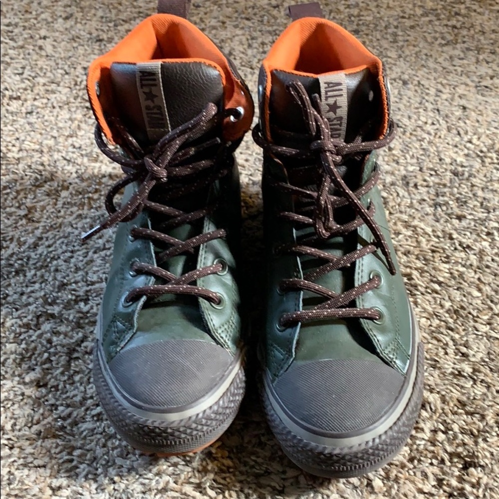 Converse Boots. Women’s 8